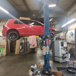 Benwil Automotive Lift + Other Equip - 9k Lb - 12ft 3in Tall 11ft 5in Wide