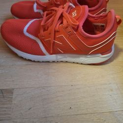 New Balance Size 7
