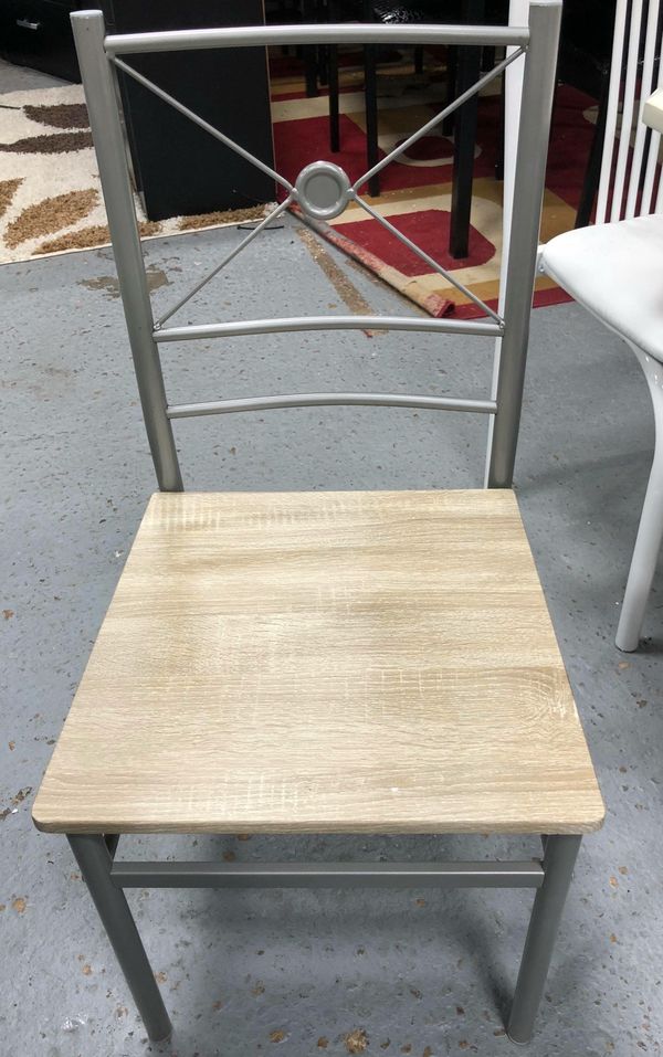 Dining Table With 4 Chairs For In Baltimore Md Offerup