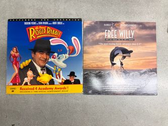 A lot of two laser disk Who Framed Roger Rabbit free Willy  Laserdisc Movies