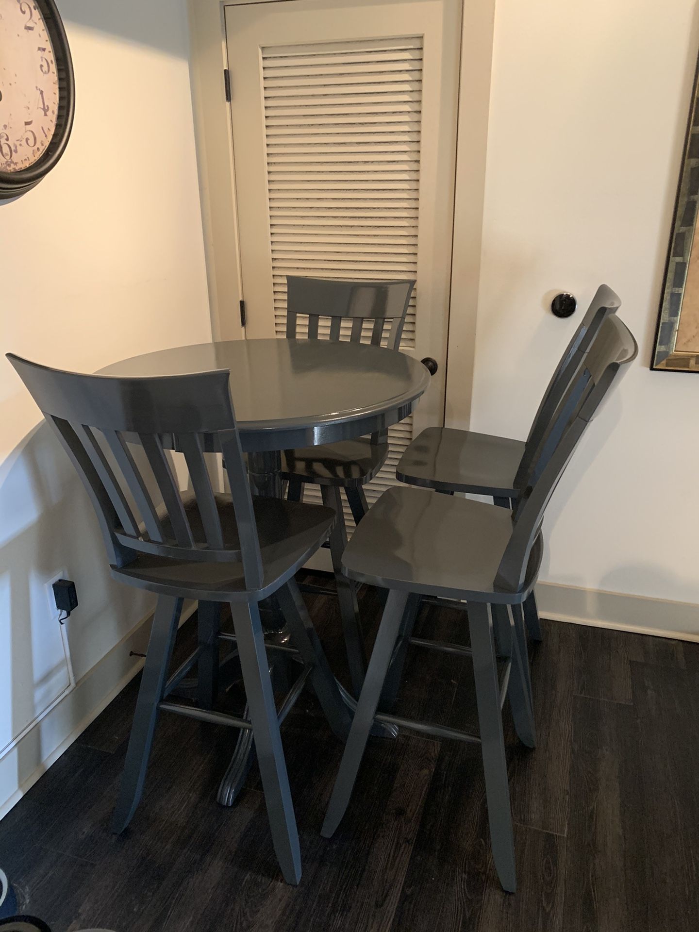Round Oak (Grey) Tall Kitchen Table Set w/ 4 Chairs