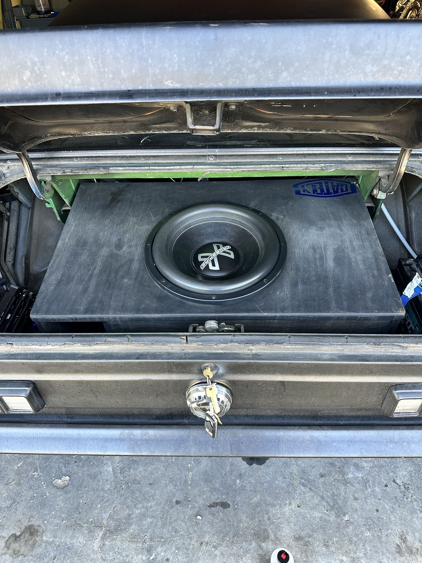 (Rare) Gately 15 inch sub box with 15” crossfire subwoofer for Sale in