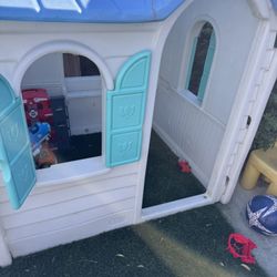 Little Tikes Playhouse 