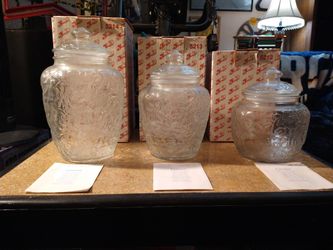 Princess House Fantasia 2pc Crystal Canister 