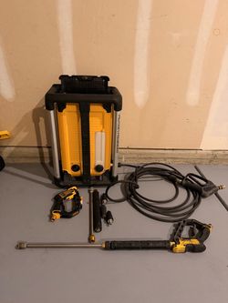 DeWalt Electric Pressure Washer with Accessories