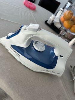 Rowenta Iron steamer