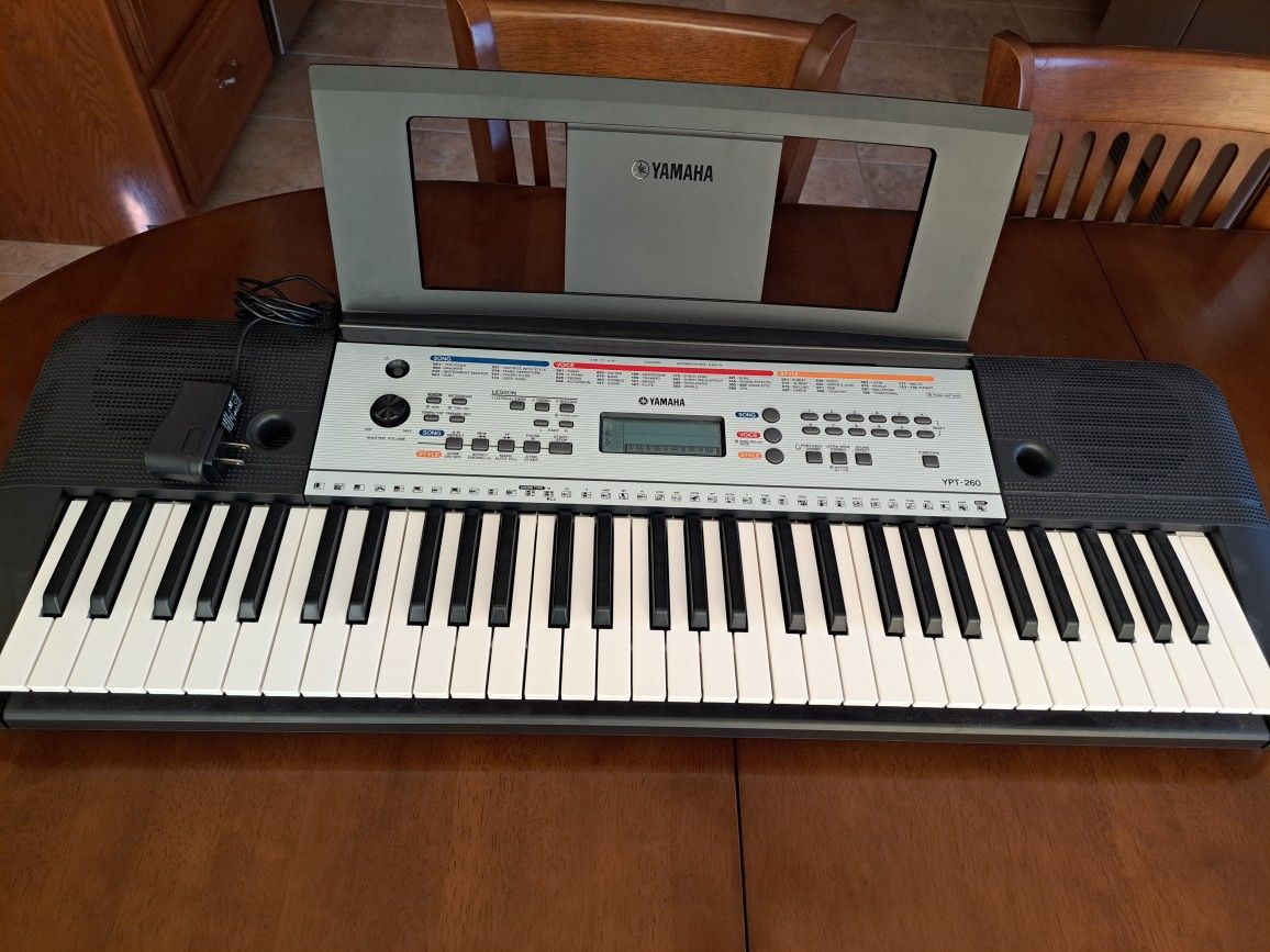 Yamaha TPT-260 Electronic Keyboard