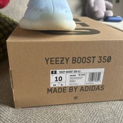 Mono Ice Yeezy 350 V2