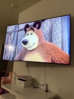 Samsung 75" QLED 4K Smart TV (Q60A) - Moving Title Sale