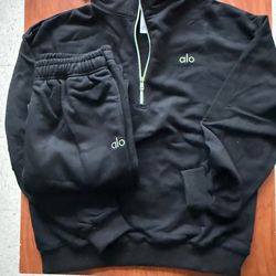 Alo Yoga Black Quarter Zip Set