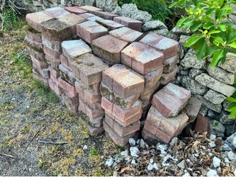 Red Retaining Wall Block (Free)