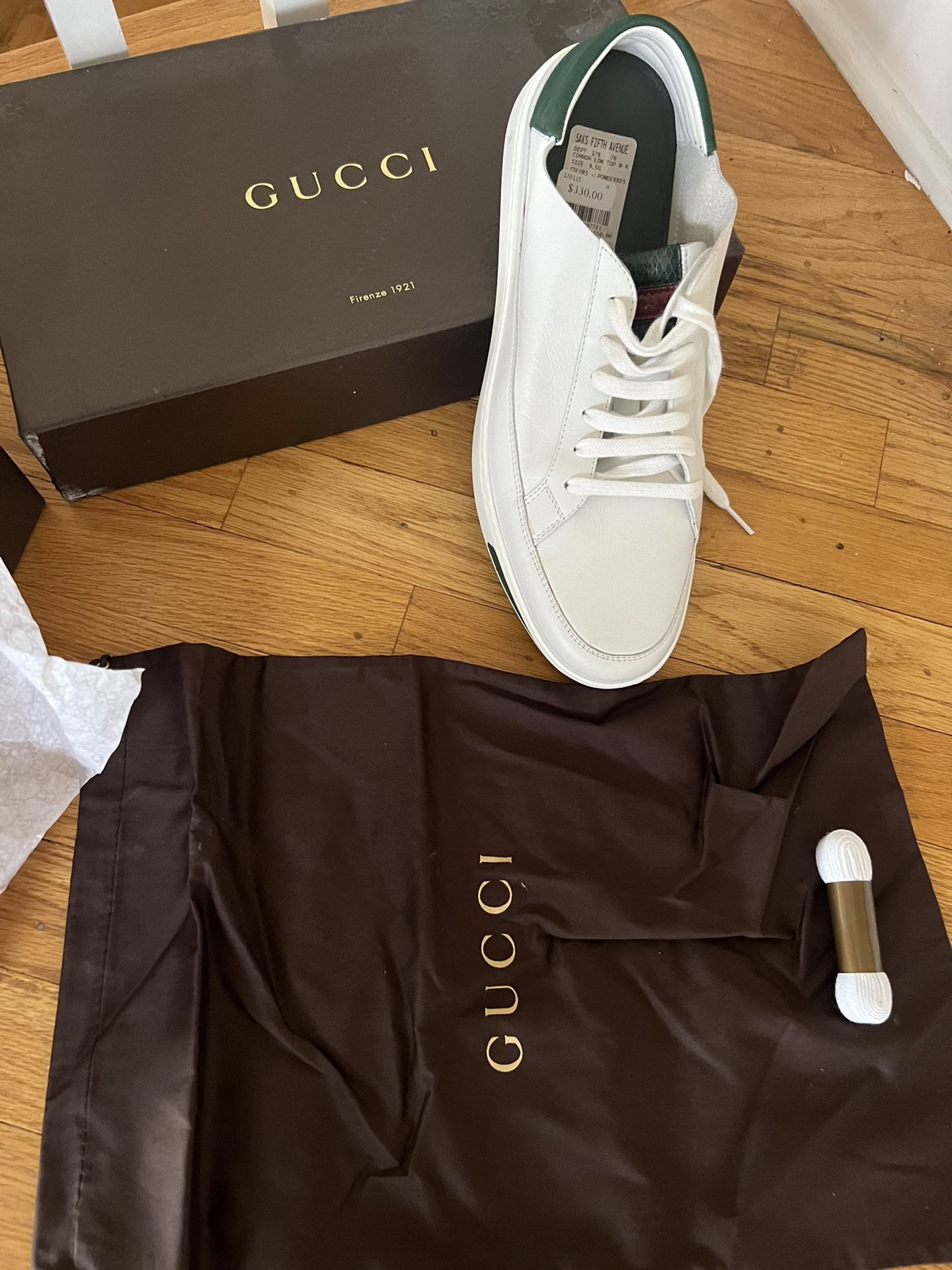 Gucci Mens Shoes White And Green for Sale in Atlanta, GA - OfferUp