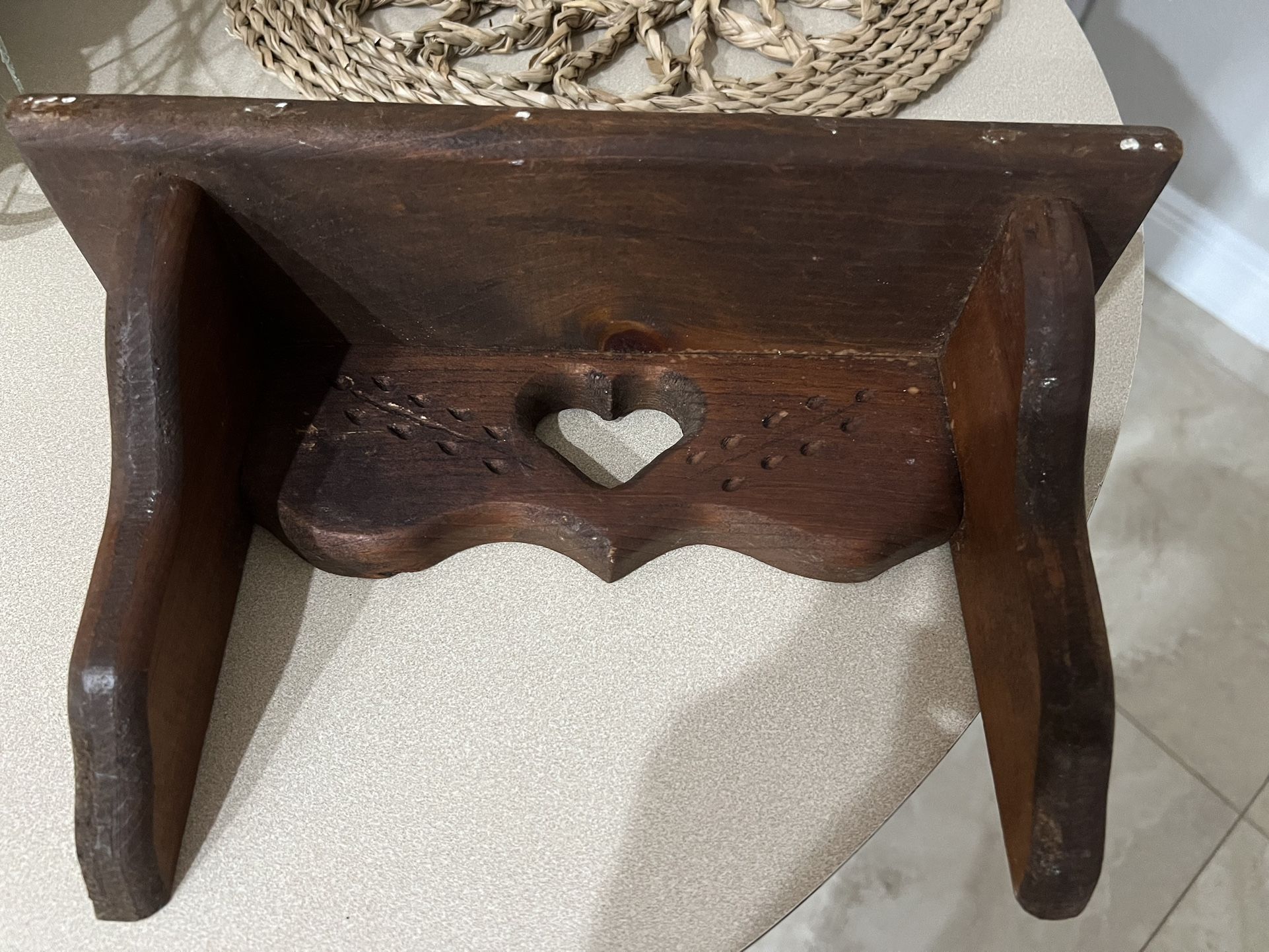 Cute Small Wood Shelf(12x8