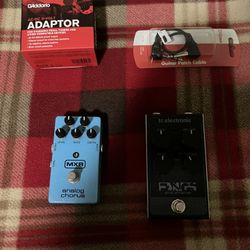 Mxr Analog Chorus and Fangs Metal Distortion pedal