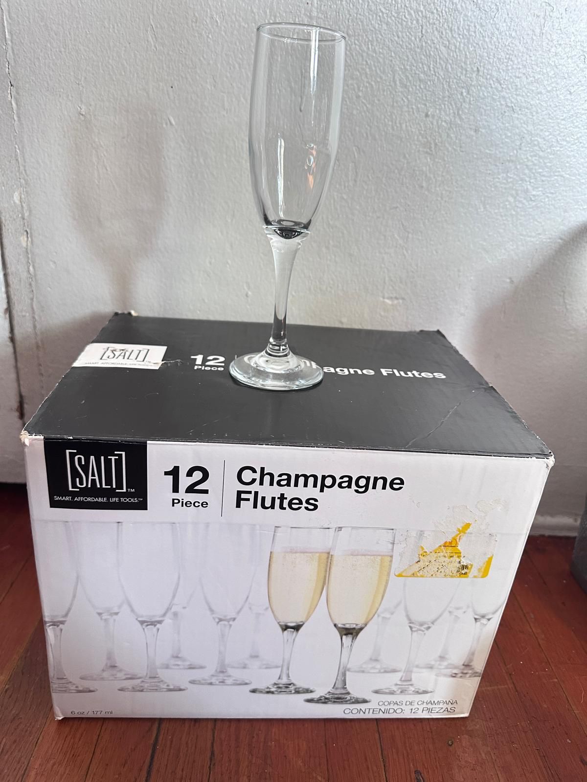 12 Piece Champagne Flutes