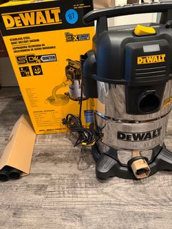 DEWALT 8-Gallon Stainless Steel Quiet Wet/Dry Vacuum