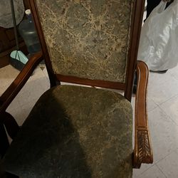 6 Dining Chairs (used)