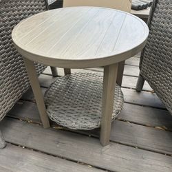 Wicker/Metal End Table