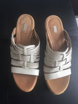 UGG women’s wedges