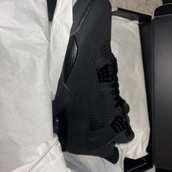 $300 Men’s Retro 4 Black Cats (2025)