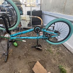 2 Bmx Bike 