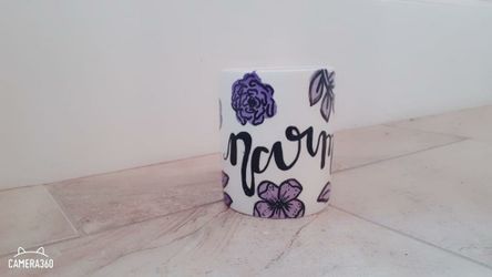 CUSTOM MUGS