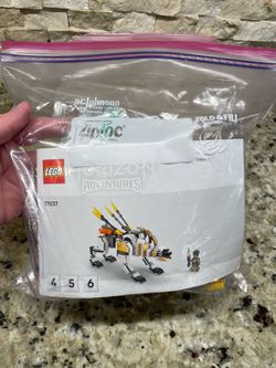LEGO Horizon Adventures 77037 Aloy & Shell-Walker Building Set