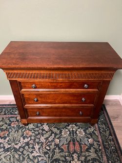 Vintage mahogany dresser
