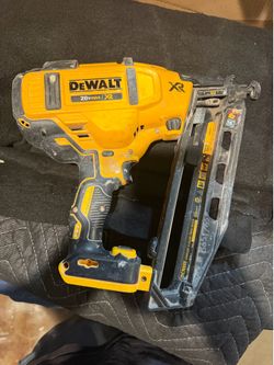 Dewalt finish nailer  DCN 660