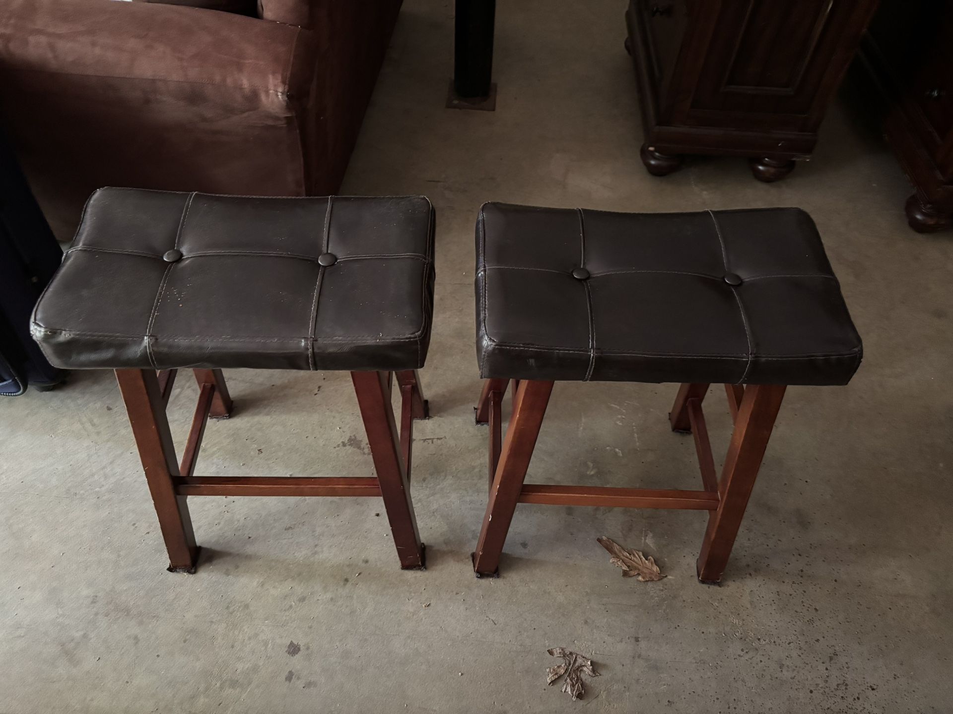 2 Bar Stools Chairs