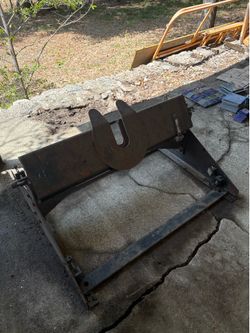 5th Wheel Hitch Attachment