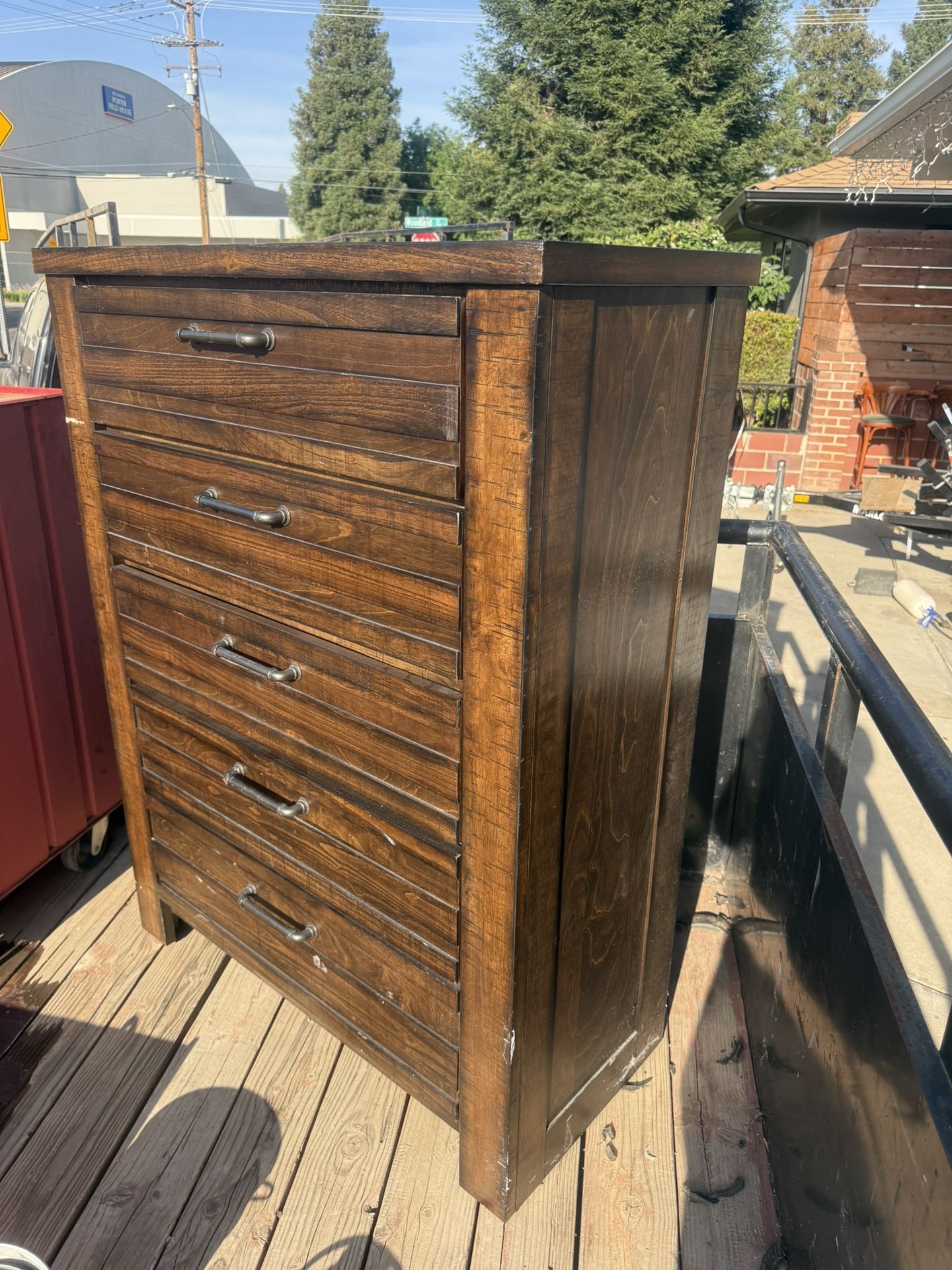 Dresser