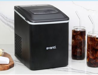 Avanti Mighty Ice 26lb. Countertop Bullet Ice Maker, Fast 6-Minute Ice Cycle, Self-Cleaning, Two Ice Sizes, Ultra Quiet, in Black