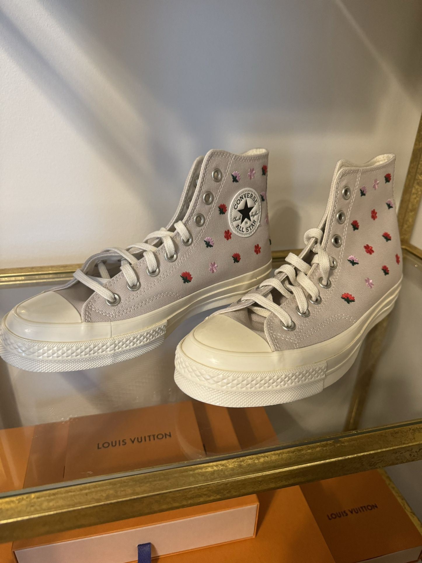 Converse 9