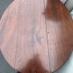 Solid Wood Round Pedestal Table – Vintage Style