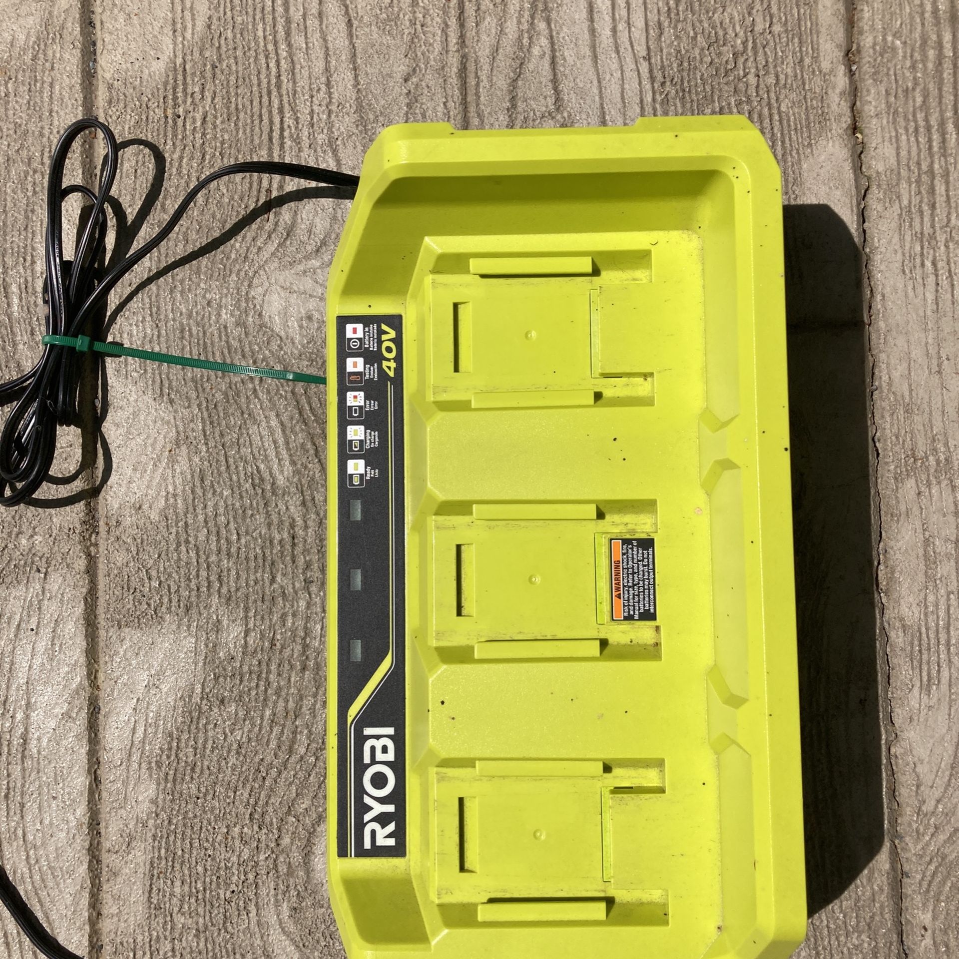 Ryobi 40 Volt Charger 