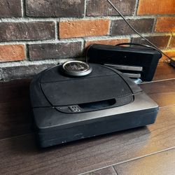 Neato Smart robot vacuum and Bonus Accessories