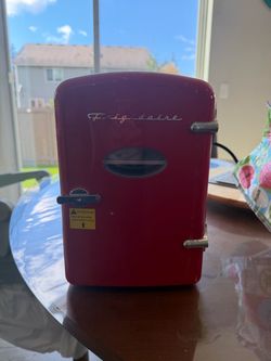 Mini fridge