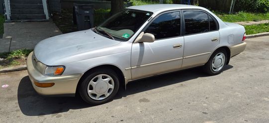 1997 TOYOTA COROLLA SELLING CAR WITH WHEELS