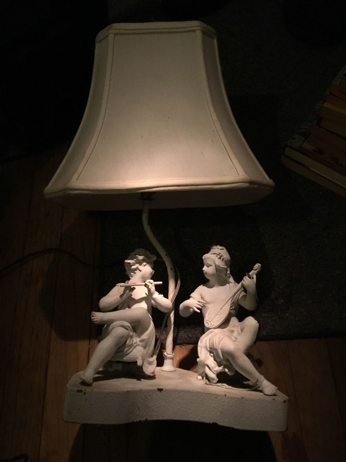 Gorgeous Angelic vintage lamp