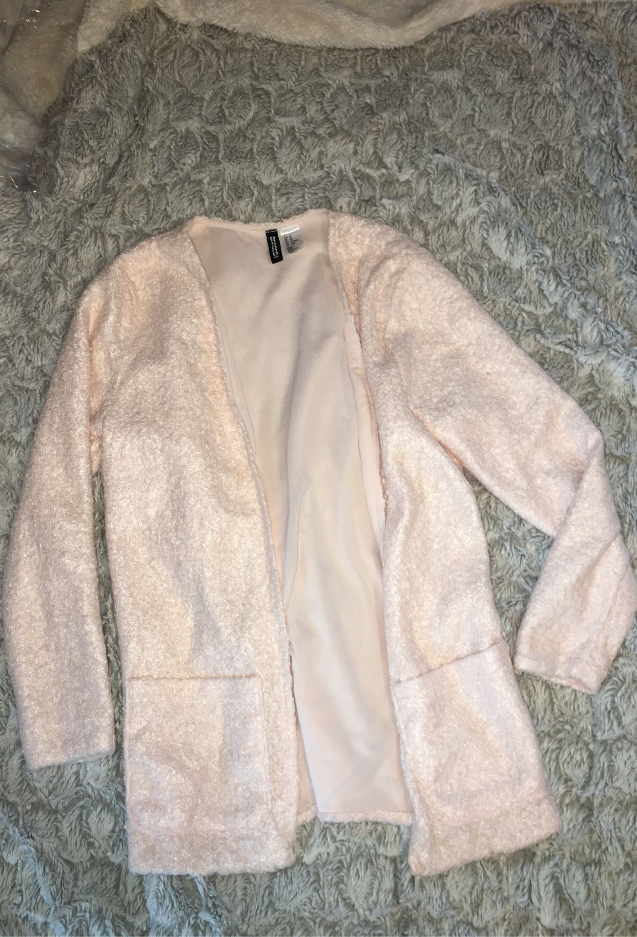 BRAND-NEW H&M® Fuzzy Cardigan (Size XS)