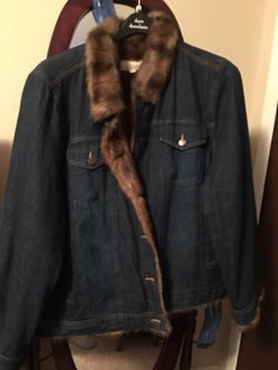 Women size 2X Denim Jacket with Faux Fur Lining.