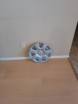 Toyota Camry Wheel Hubcap