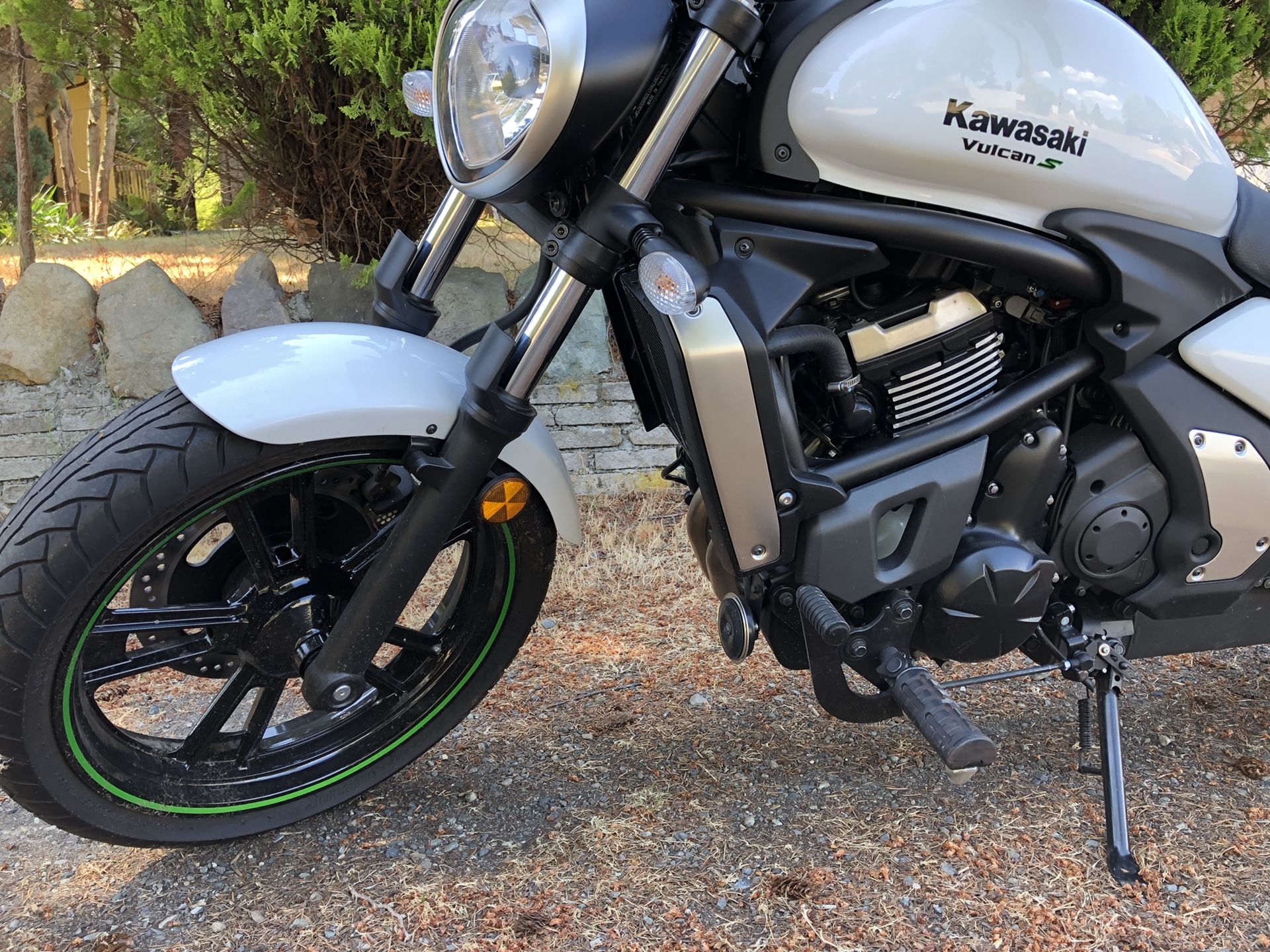 Kawasaki vulcan 2024 s white