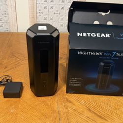 NETGEAR Nighthawk Tri-Band WiFi 7 Router (RS700S) BE1900