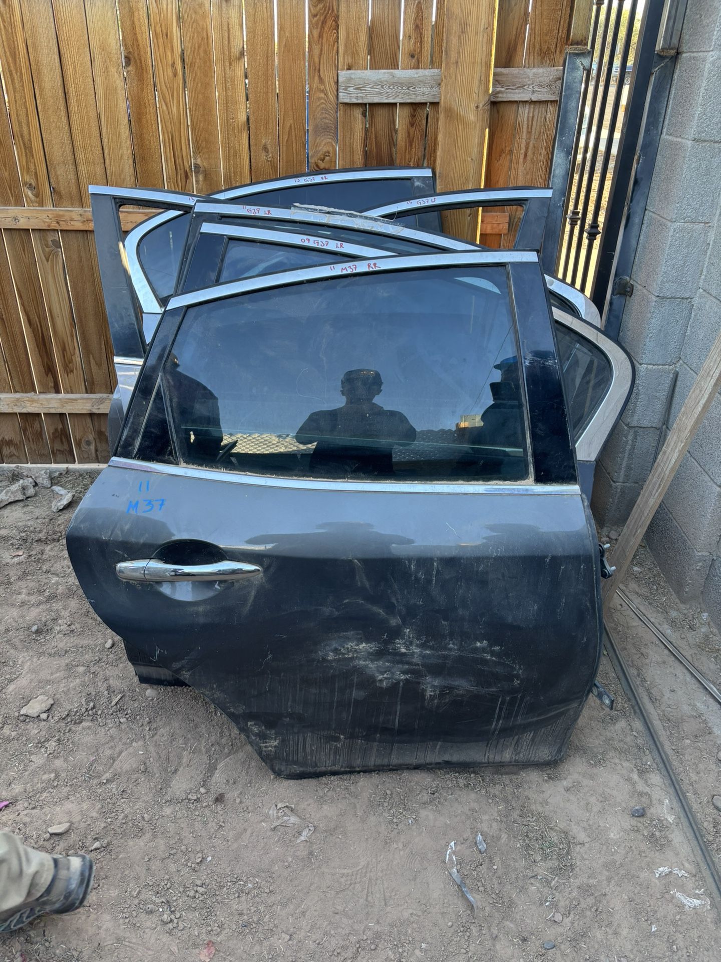 2011 Infiniti M37 RR Door Part