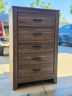 Dresser drawers