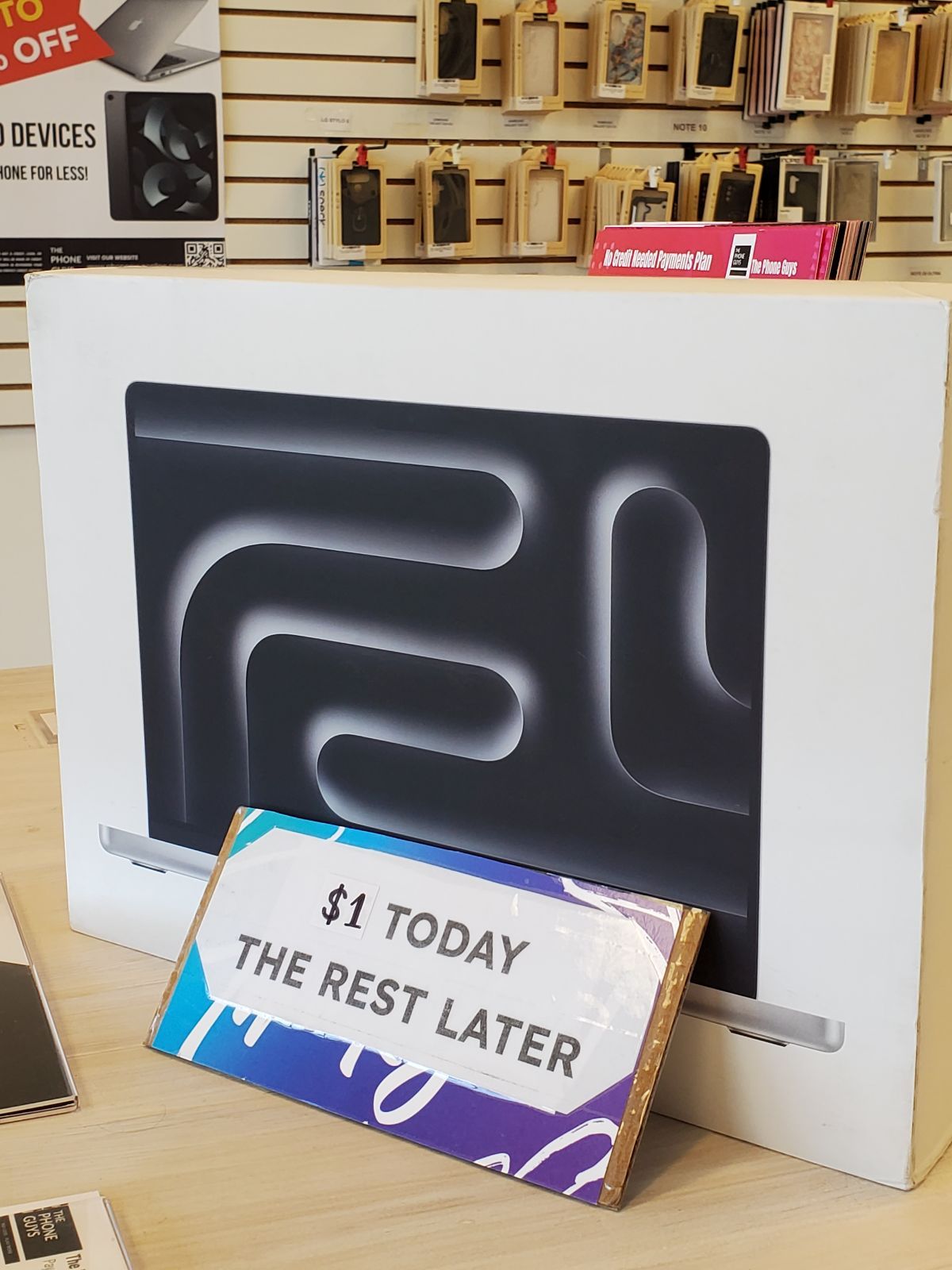 🚨 MacBook Pro 14 inch with M3 Chip – Brand New for $1 Down! Save $200 Today with 1-Year Warranty 💼💻