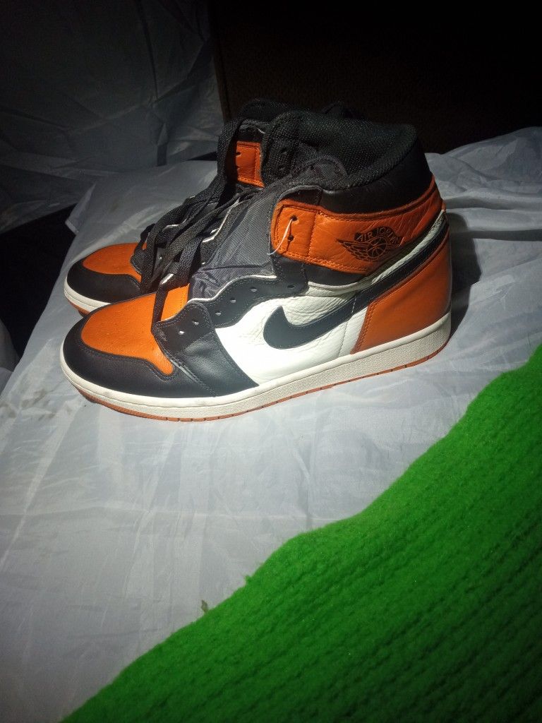 Retro Air Jordan OG 1's "Shattered Backboards"
