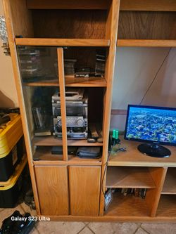 Oak Wood Entertainment Center Bookshelf Unit
